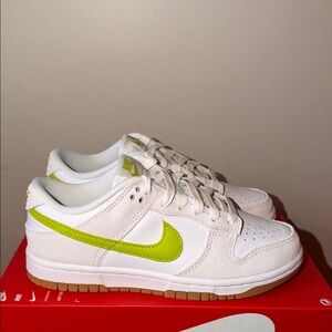 Nike Dunk Low White Cactus Green HJ7335-133 Women’s Size 11